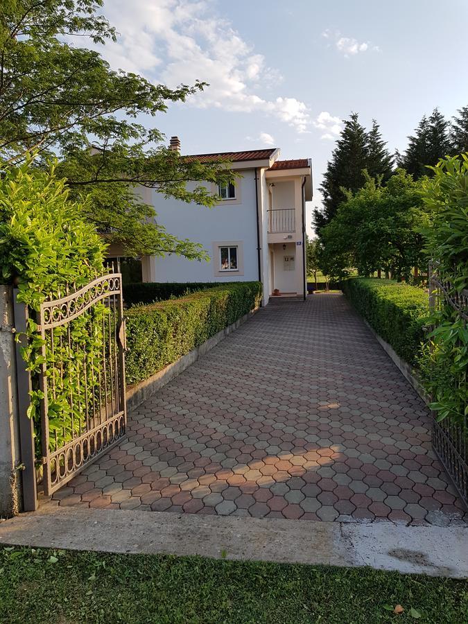 Guest House Kravica Ljubuski Ngoại thất bức ảnh